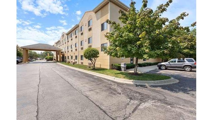 Comfort Suites Lombard - Addison in Lombard, Illinois, United States