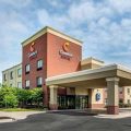 Comfort Suites Speedway – Kansas City