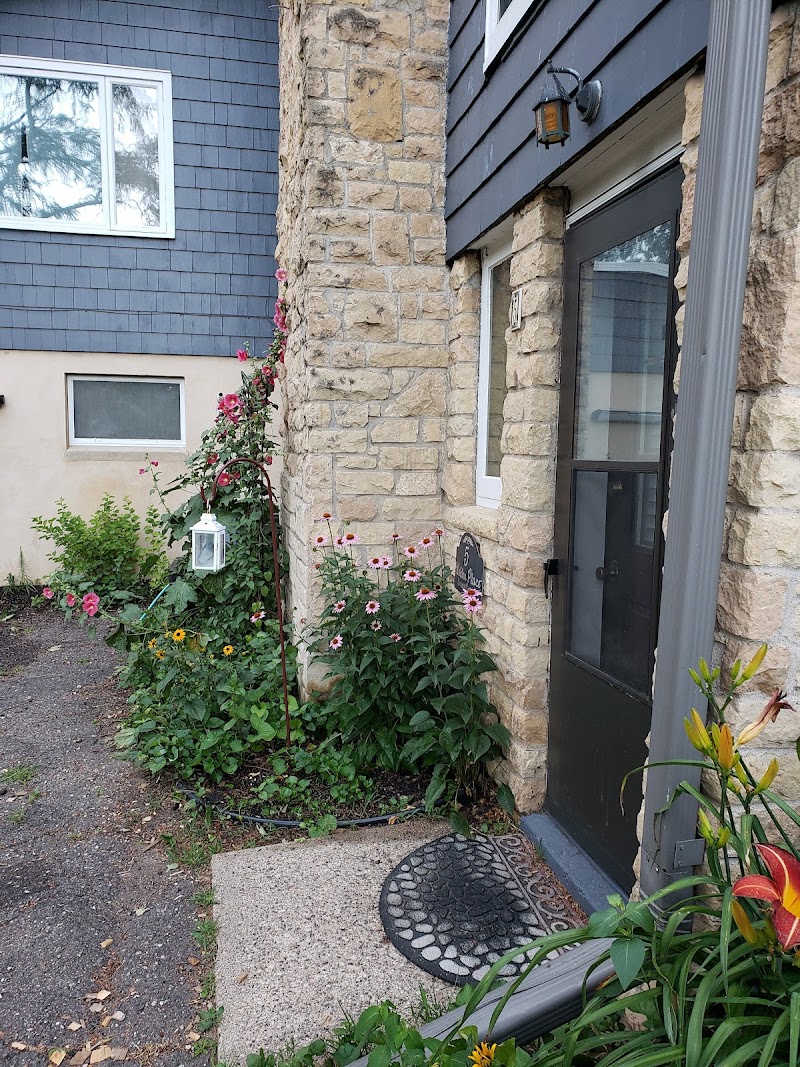 Contented Cottage Bed and Breakfast in Northfield, Minnesota, United States