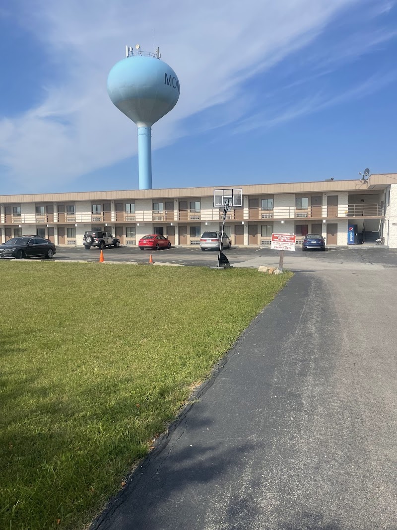 Country Host Motel in Peotone, Illinois, United States