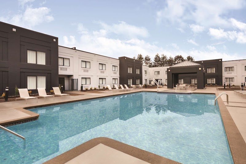 Country Inn & Suites by Radisson, Seattle-Bothell, WA in Bothell West, Washington, United States