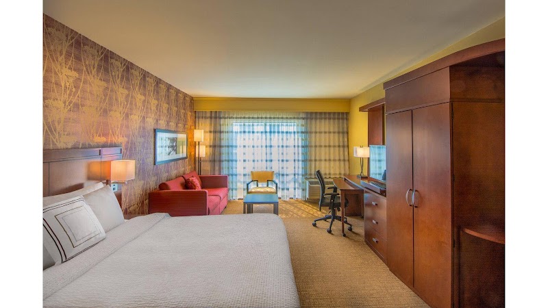 Courtyard by Marriott Charleston Downtown/Civic Center in Charleston, West Virginia, United States