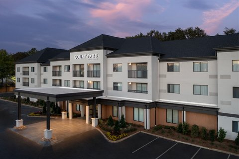 Courtyard by Marriott Dothan in Dothan, Alabama, United States