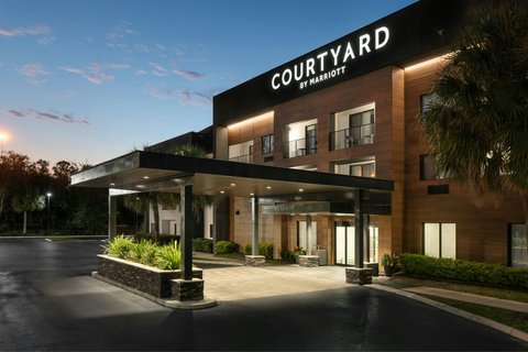 Courtyard by Marriott Gainesville in Gainesville, Florida, United States