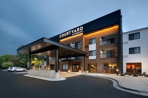 Courtyard by Marriott Grand Rapids Airport in Kentwood, Michigan, United States