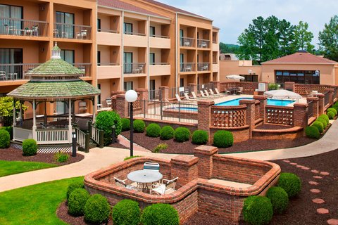 Courtyard by Marriott Huntsville University Drive in Huntsville, Alabama, United States