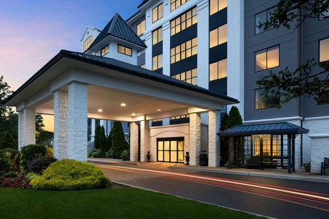 Courtyard by Marriott Long Island MacArthur Airport in Lake Ronkonkoma, New York, United States