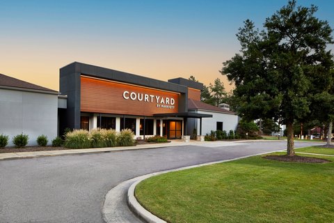 Courtyard by Marriott Memphis East/Park Avenue in Memphis, Tennessee, United States