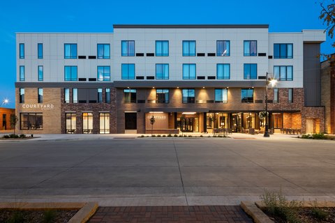 Courtyard by Marriott Owatonna Downtown in Owatonna, Minnesota, United States