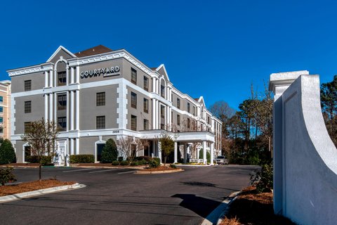 Courtyard by Marriott Raleigh Crabtree Valley in Raleigh, North Carolina, United States