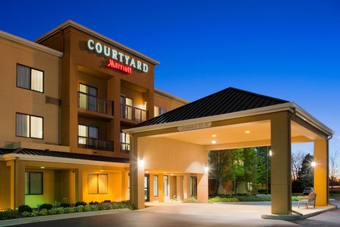 Courtyard by Marriott Toledo Rossford/Perrysburg in Perrysburg, Ohio, United States