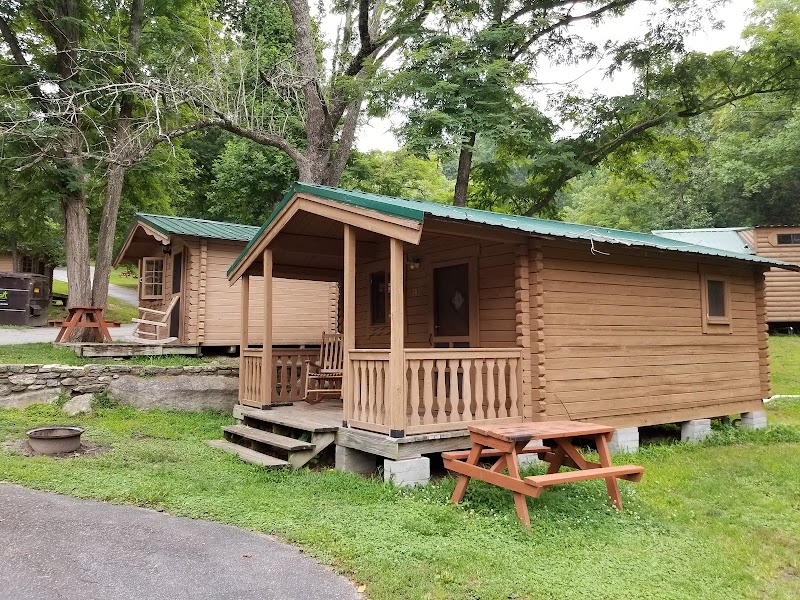 Creekside Mountain Camping in Brevard, North Carolina, United States