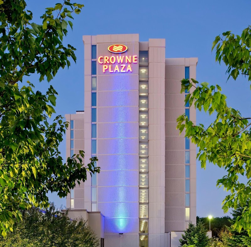 Crowne Plaza Chicago O'Hare Hotel & Conference Center in Rosemont, Illinois, United States