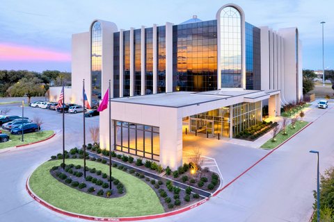 Crowne Plaza Suites Arlington in Arlington, Texas, United States