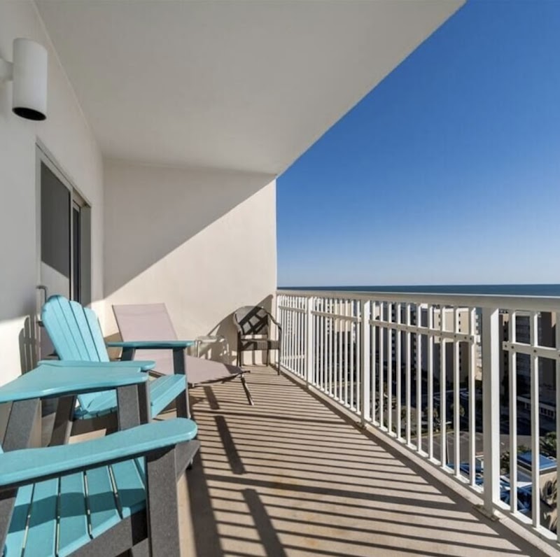 Crystal Tower in Gulf Shores, Alabama, United States