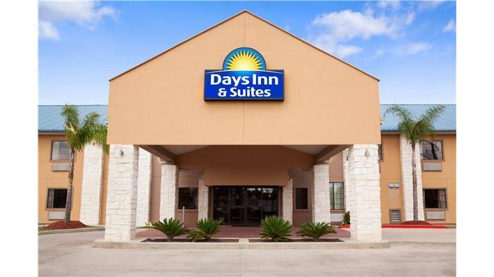 Days Inn & Suites by Wyndham Conroe North in Conroe, Texas, United States