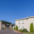 Days Inn & Suites by Wyndham Dundee