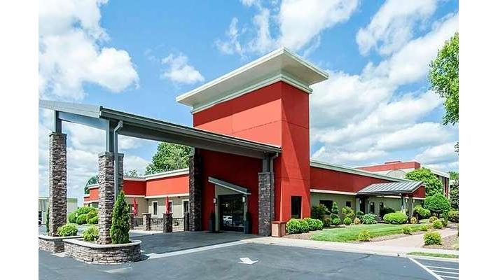 Days Inn & Suites by Wyndham Johnson City in Johnson City, Tennessee, United States