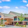 Days Inn & Suites by Wyndham Peachtree City