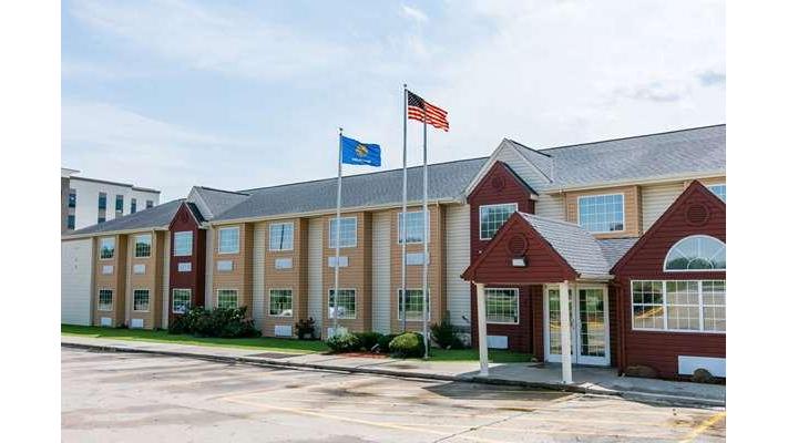 Days Inn & Suites by Wyndham Pryor in Pryor Creek, Oklahoma, United States