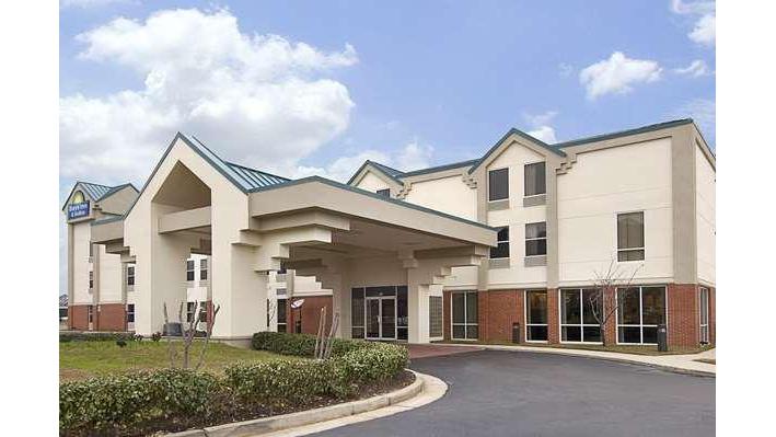 Days Inn & Suites by Wyndham Ridgeland in Ridgeland, Mississippi, United States