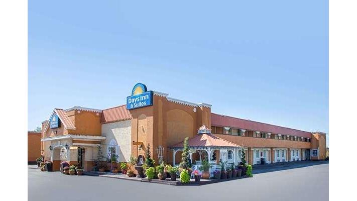 Days Inn & Suites by Wyndham Terre Haute in North Terre Haute, Indiana, United States