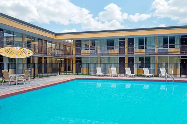 Days Inn by Wyndham Bristol in Bristol, Tennessee, United States