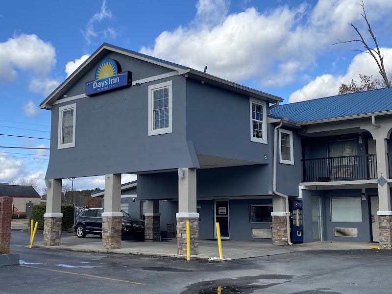 Days Inn by Wyndham Calhoun GA in Calhoun, Georgia, United States