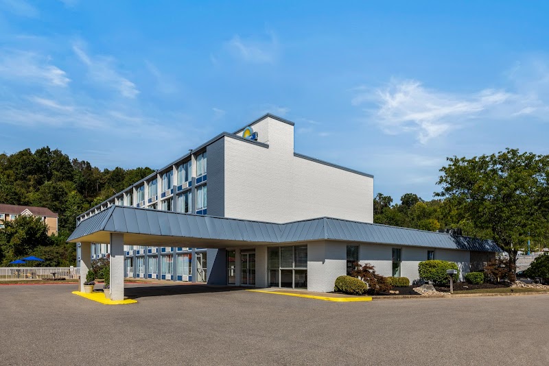 Days Inn by Wyndham Cambridge in Cambridge, Ohio, United States