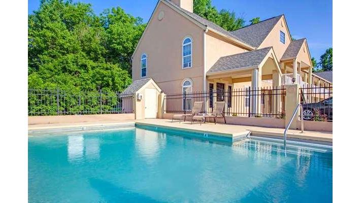 Days Inn by Wyndham Canton in Canton, Georgia, United States