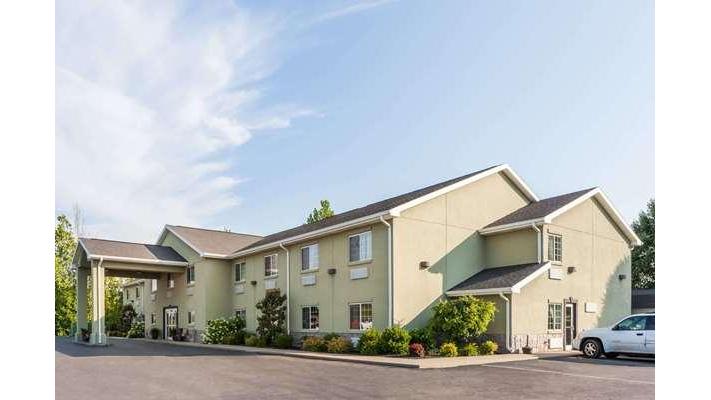 Days Inn by Wyndham Central City in Central City, Kentucky, United States