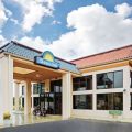 Days Inn by Wyndham Clinton