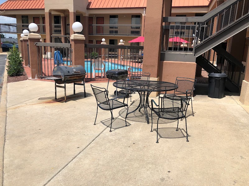 Days Inn by Wyndham Columbus in Columbus, Mississippi, United States