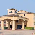 Days Inn by Wyndham Dallas Garland West