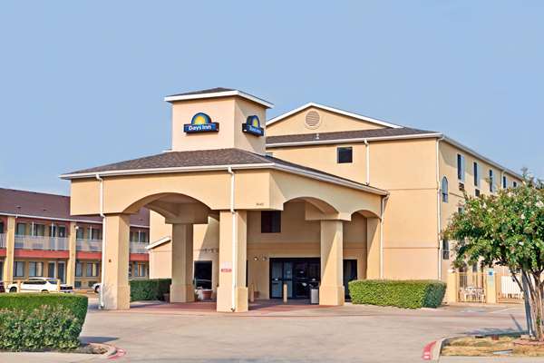 Days Inn by Wyndham Dallas Garland West in Garland, Texas, United States
