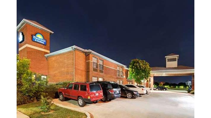 Days Inn by Wyndham Dallas Plano in Plano, Texas, United States