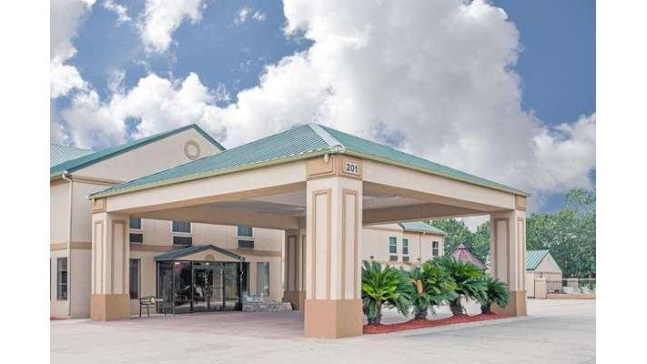 Days Inn by Wyndham Denham Springs-Baton Rouge East in Denham Springs, Louisiana, United States