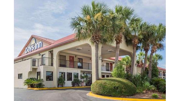 Days Inn by Wyndham Destin in Destin, Florida, United States