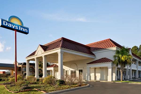 Days Inn by Wyndham Dillon in Dillon, South Carolina, United States