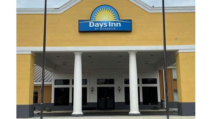 Days Inn by Wyndham Dothan in Dothan, Alabama, United States