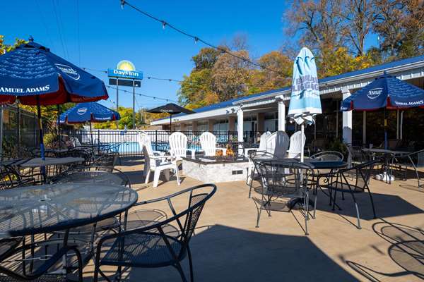 Days Inn by Wyndham Dubuque in Dubuque, Iowa, United States