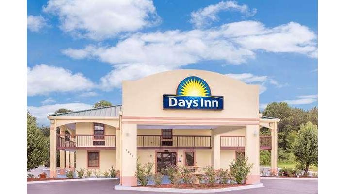 Days Inn by Wyndham Eufaula AL in Eufaula, Alabama, United States