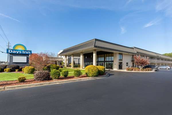 Days Inn by Wyndham Florence/I-95 North in Florence, South Carolina, United States