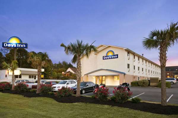 Days Inn by Wyndham Greenwood SC in Greenwood, South Carolina, United States