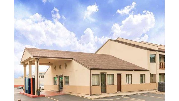 Days Inn by Wyndham Hannibal in Hannibal, Missouri, United States