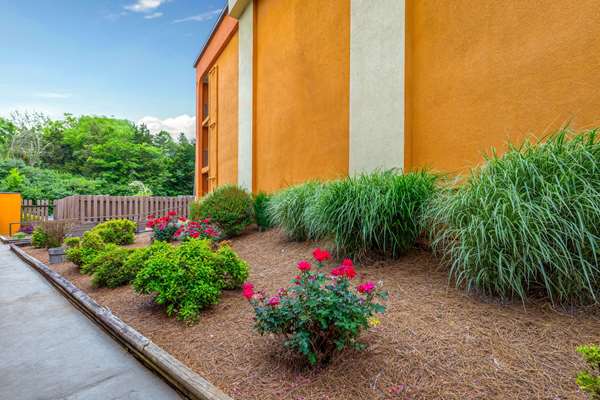 Days Inn by Wyndham Knoxville East in Knoxville, Tennessee, United States