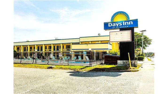 Days Inn by Wyndham Little River in Little River, South Carolina, United States