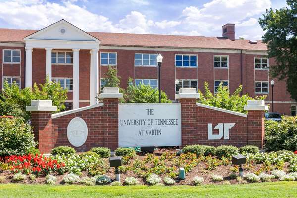 Days Inn by Wyndham Martin in Martin, Tennessee, United States