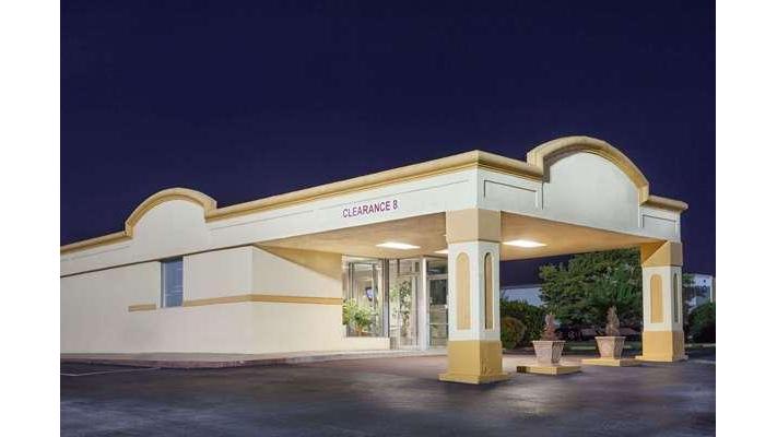 Days Inn by Wyndham McDonough in McDonough, Georgia, United States