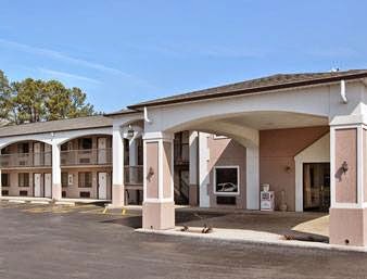 Days Inn by Wyndham Millington in Millington, Tennessee, United States